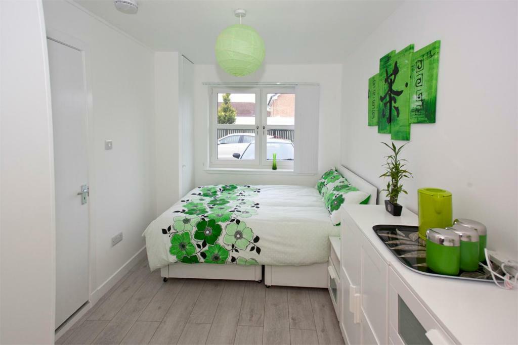 Gala Rooms Homestay - Free Parking Эдинбург Экстерьер фото